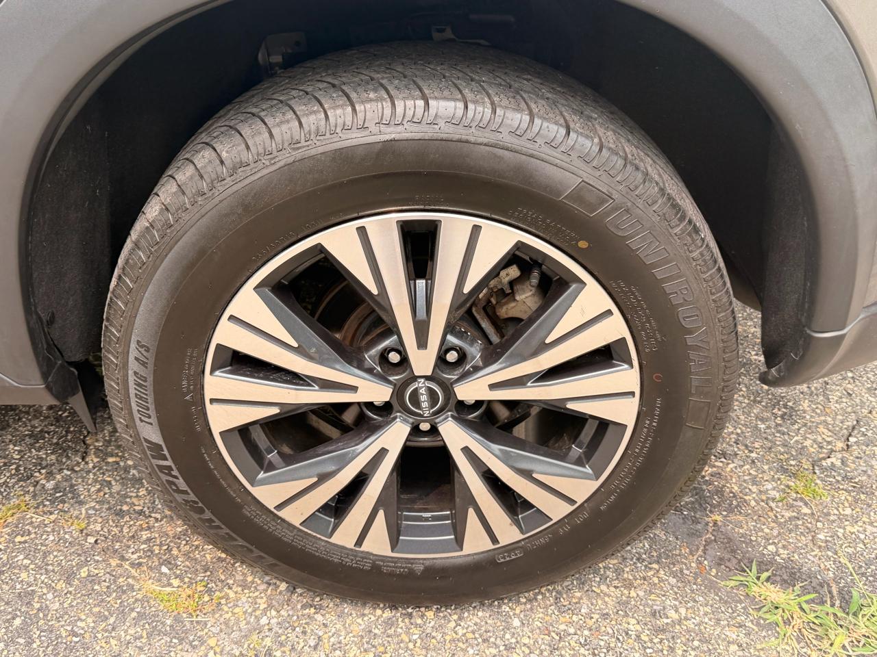 Nissan Rogue AWD SV 2022