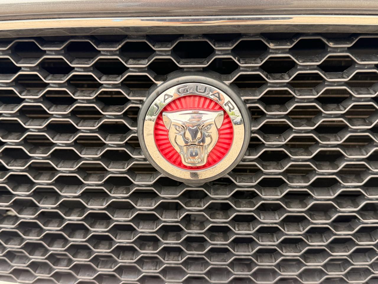 Jaguar F-Pace 25t Premium AWD 2019
