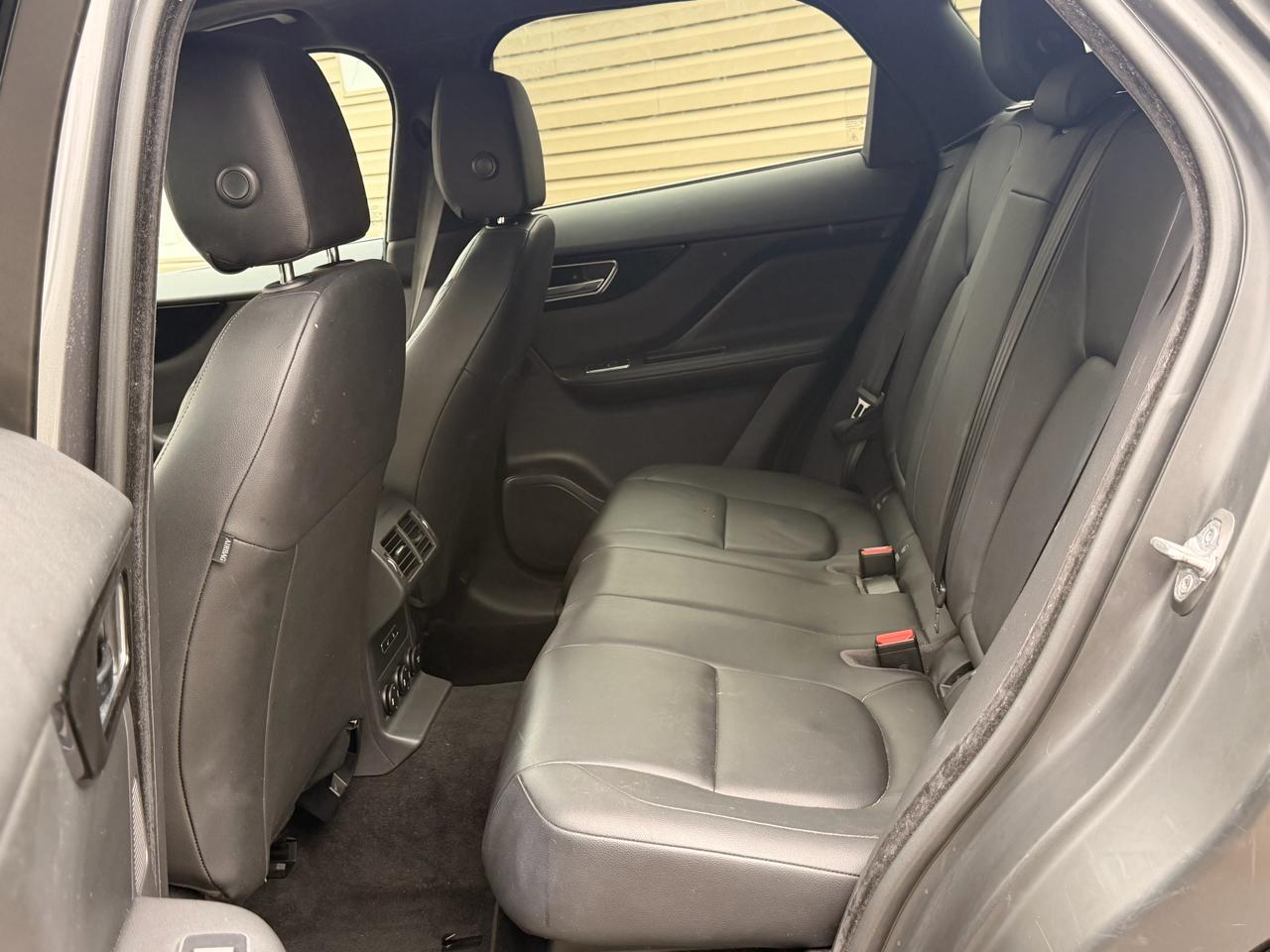 Jaguar F-Pace 25t Premium AWD 2019
