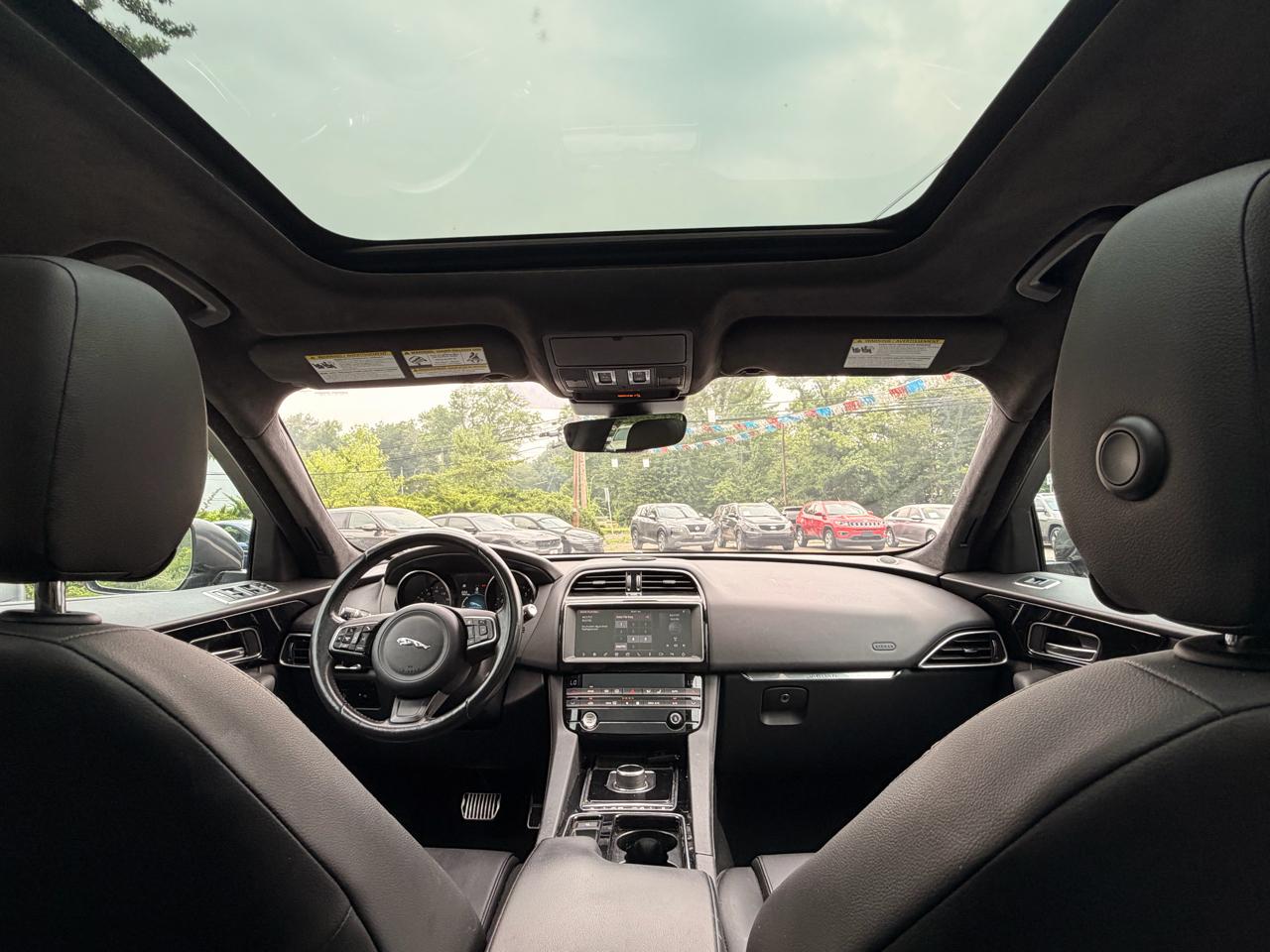 Jaguar F-Pace 25t Premium AWD 2019
