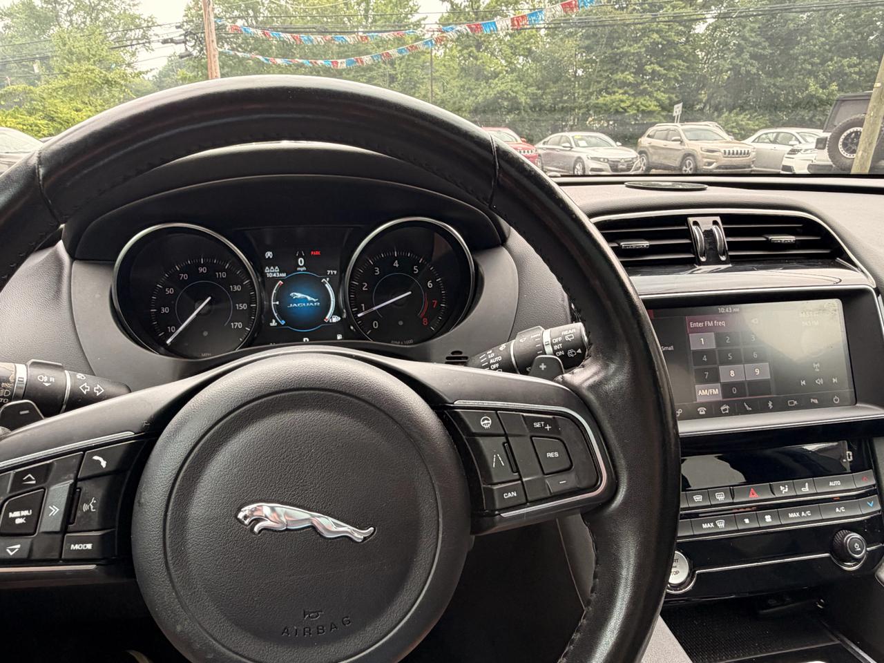 Jaguar F-Pace 25t Premium AWD 2019