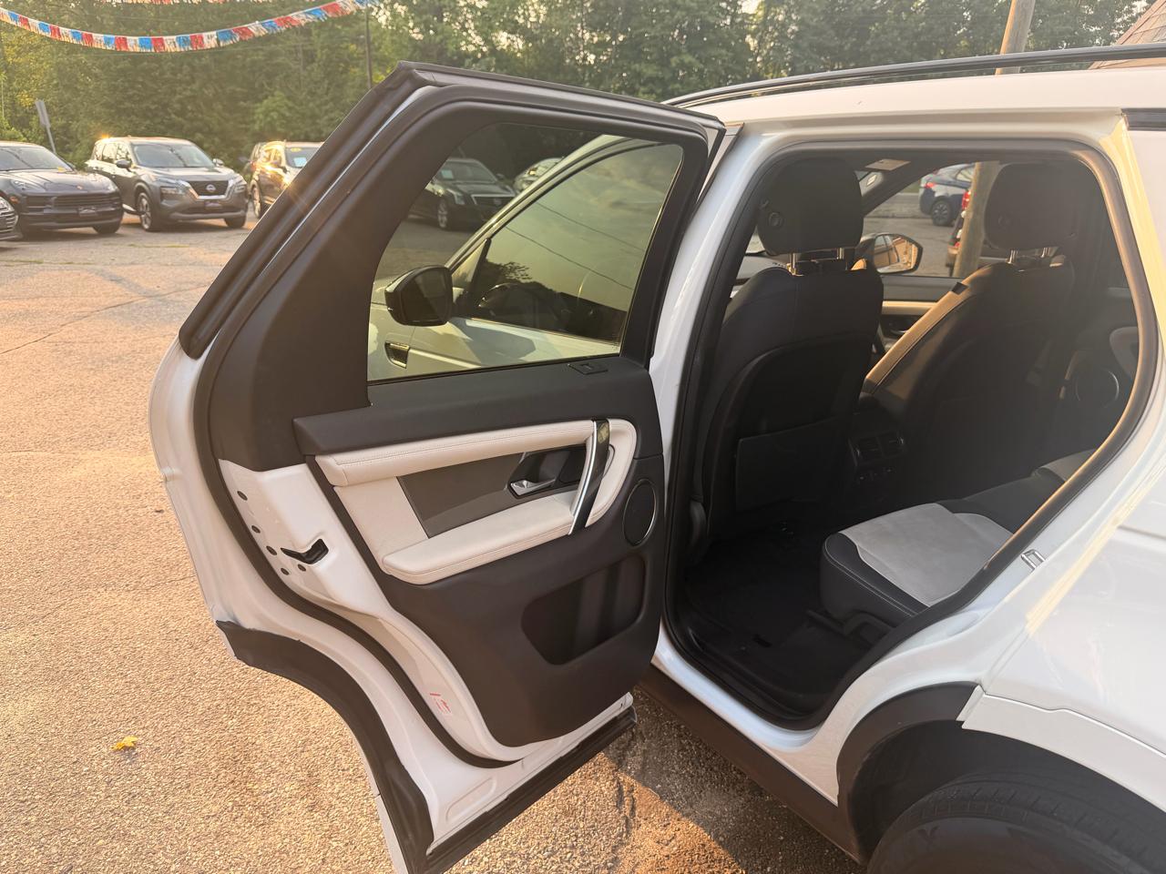 Land Rover Discovery Sport S R-Dynamic 4WD 2020