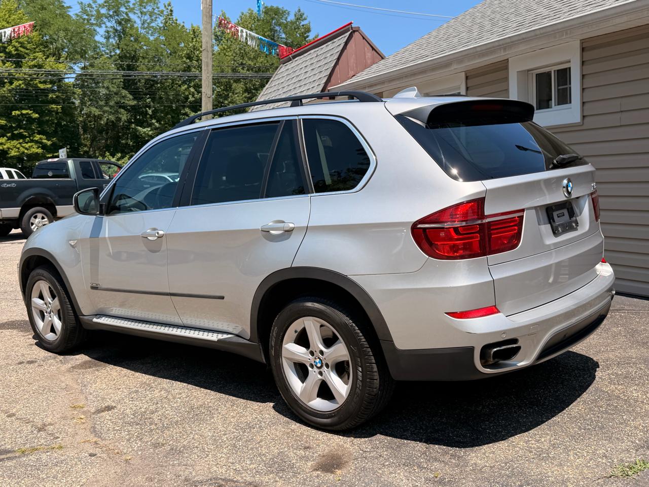 BMW X5 AWD 4dr xDrive50i 2013