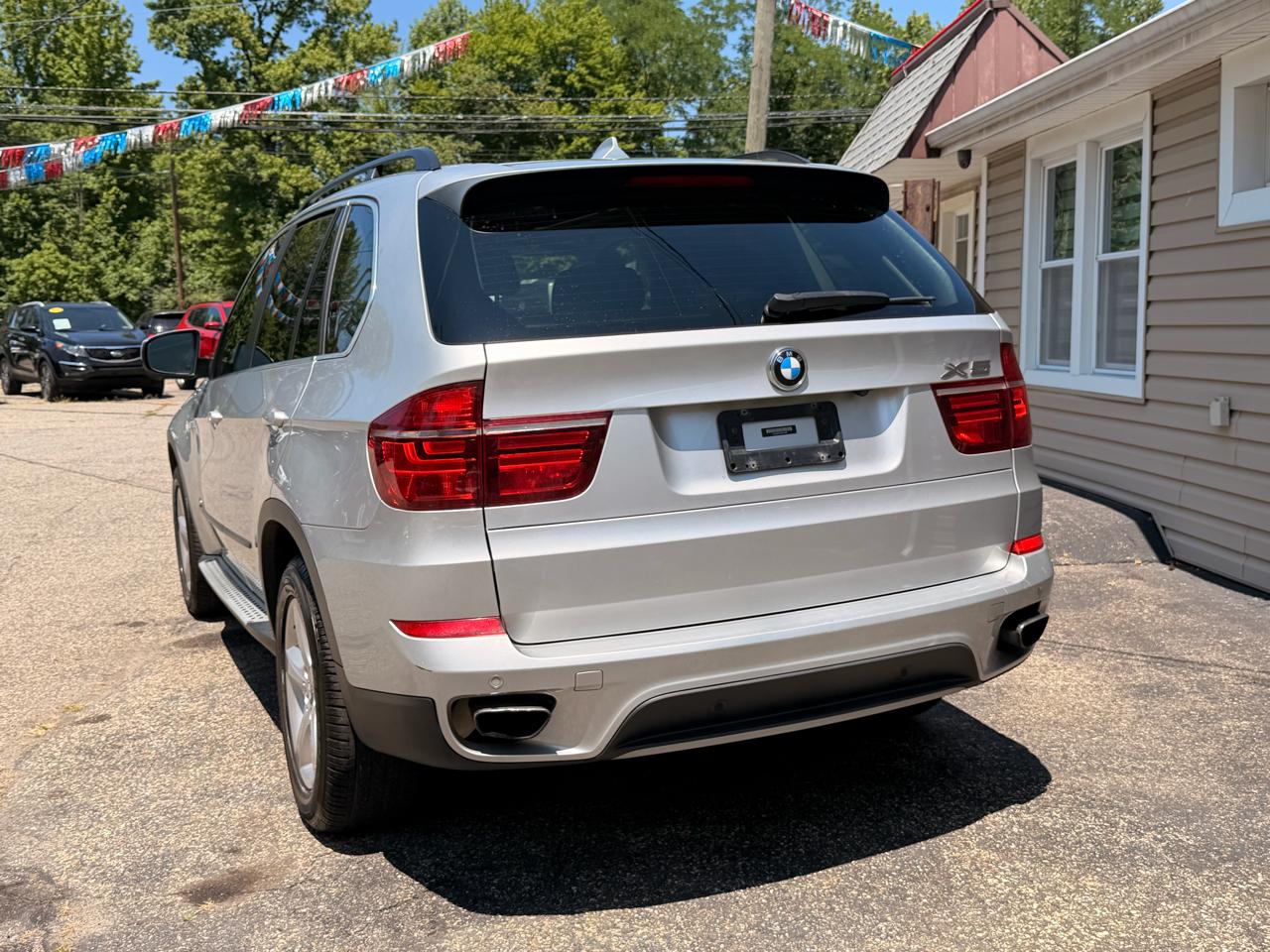 BMW X5 AWD 4dr xDrive50i 2013