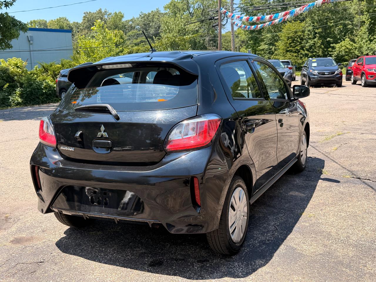 Mitsubishi Mirage ES CVT 2024