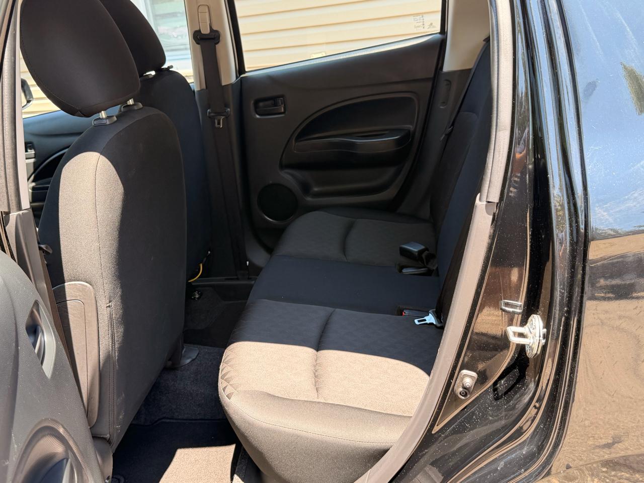 Mitsubishi Mirage ES CVT 2024
