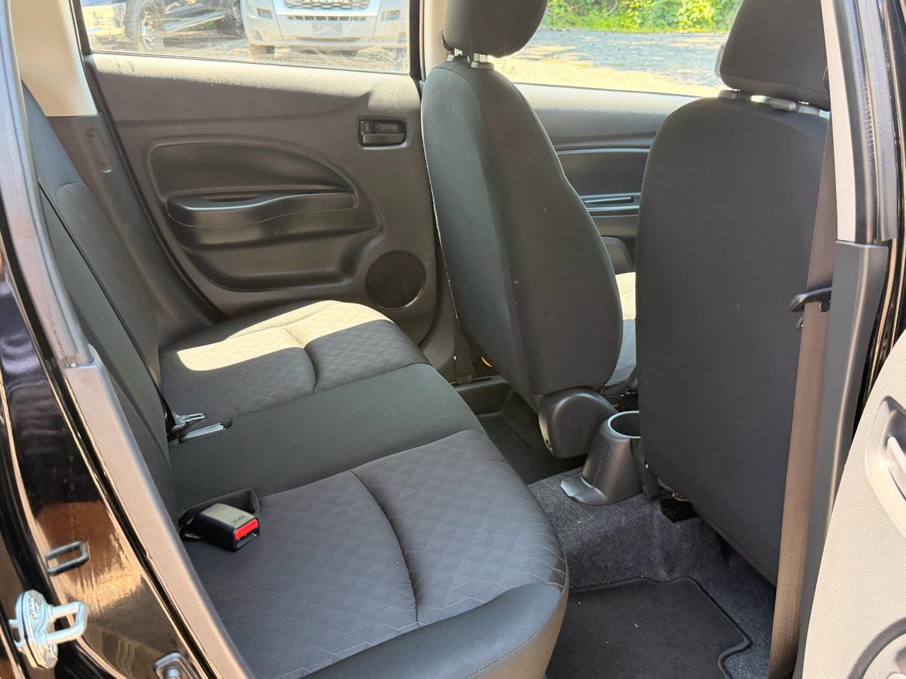 Mitsubishi Mirage ES CVT 2024