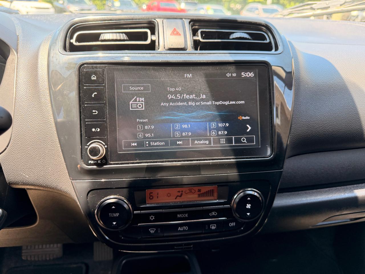 Mitsubishi Mirage ES CVT 2024