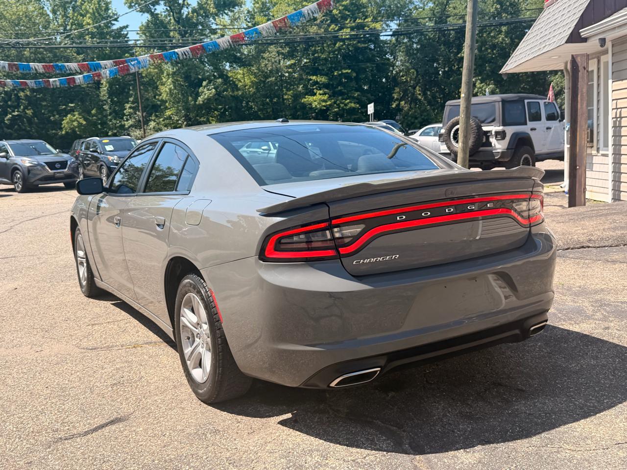 Dodge Charger SXT RWD 2019
