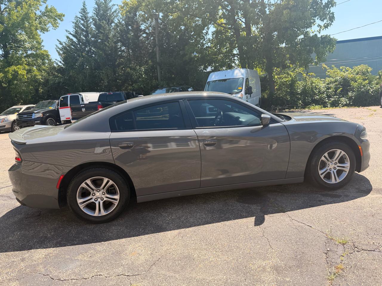 Dodge Charger SXT RWD 2019