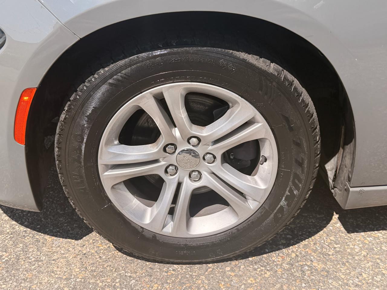 Dodge Charger SXT RWD 2019