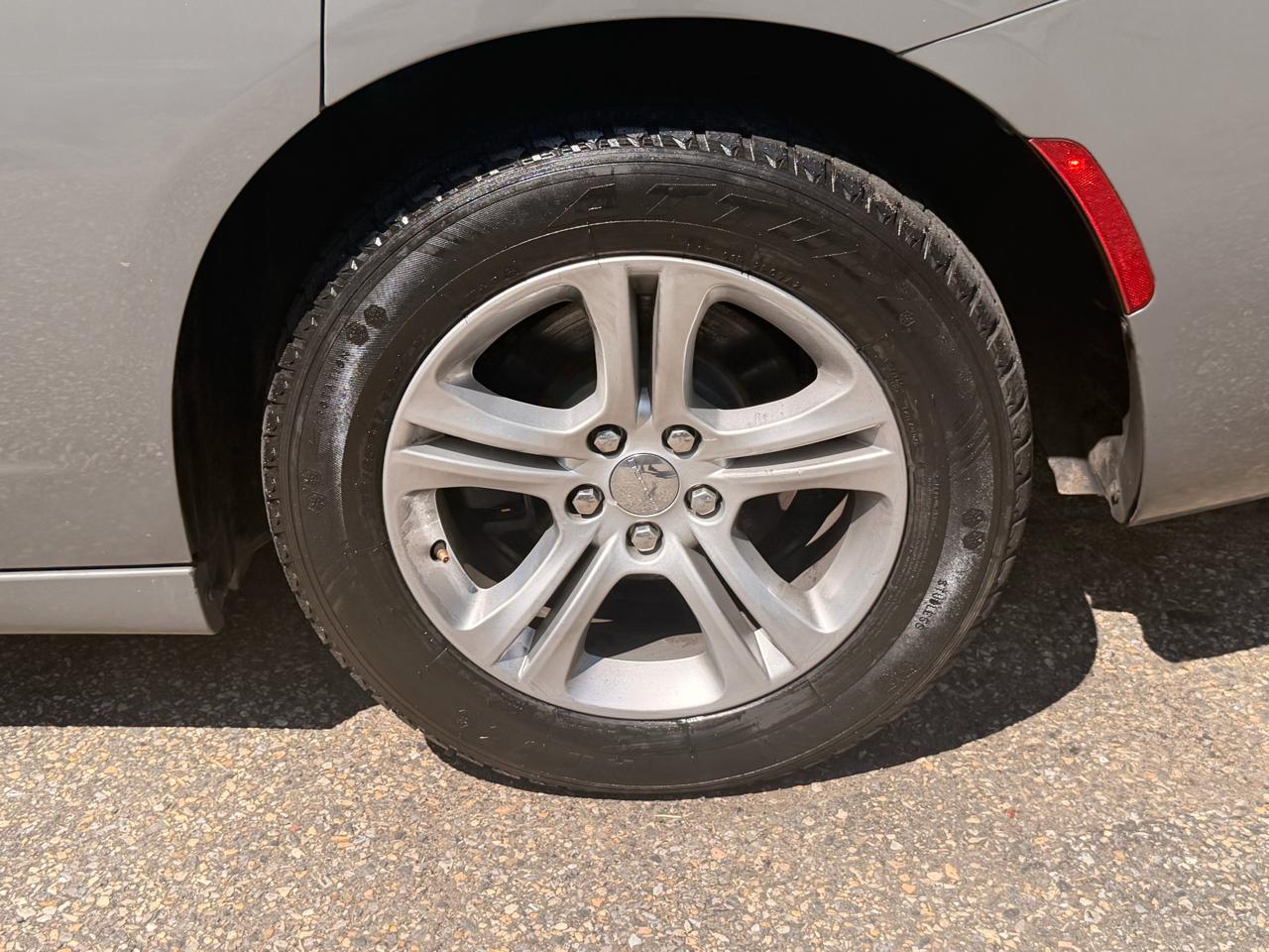 Dodge Charger SXT RWD 2019