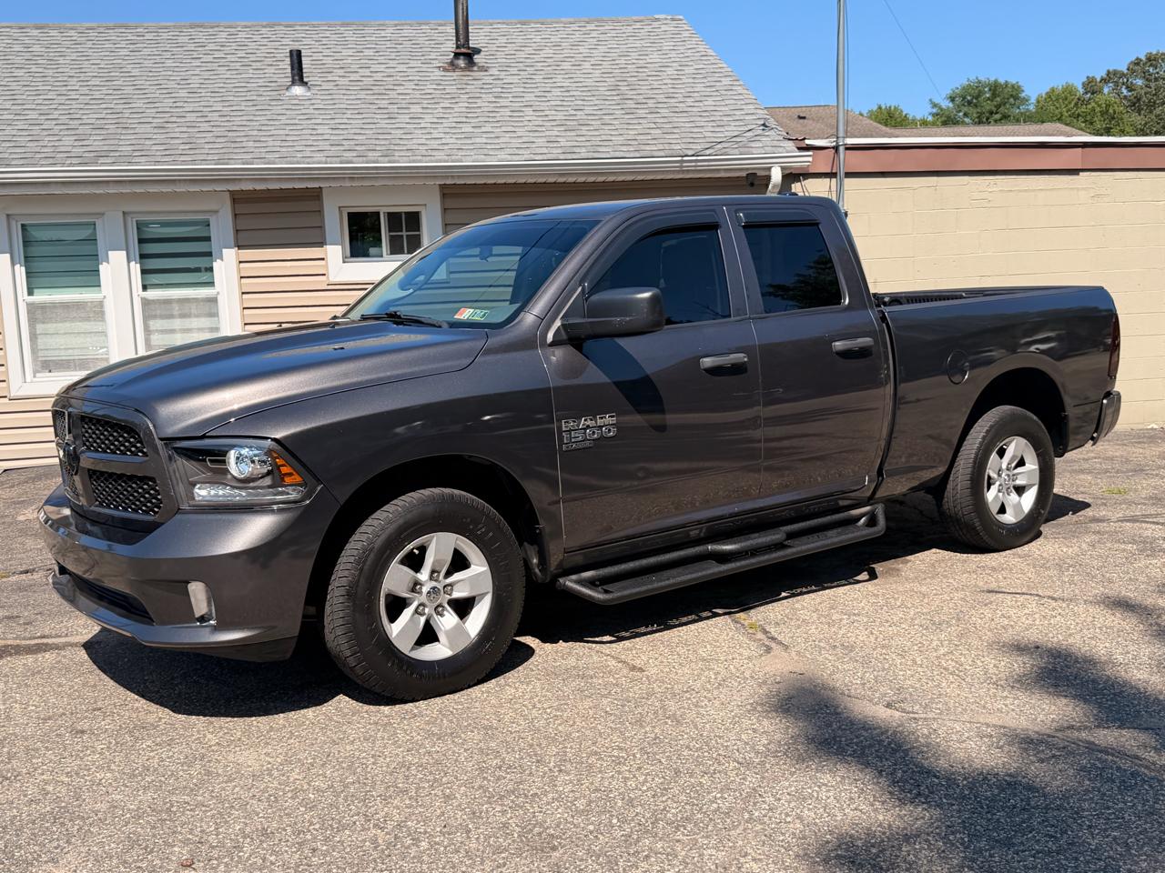 RAM 1500 Classic Express 4x4 Quad Cab 6'4" Box 2019