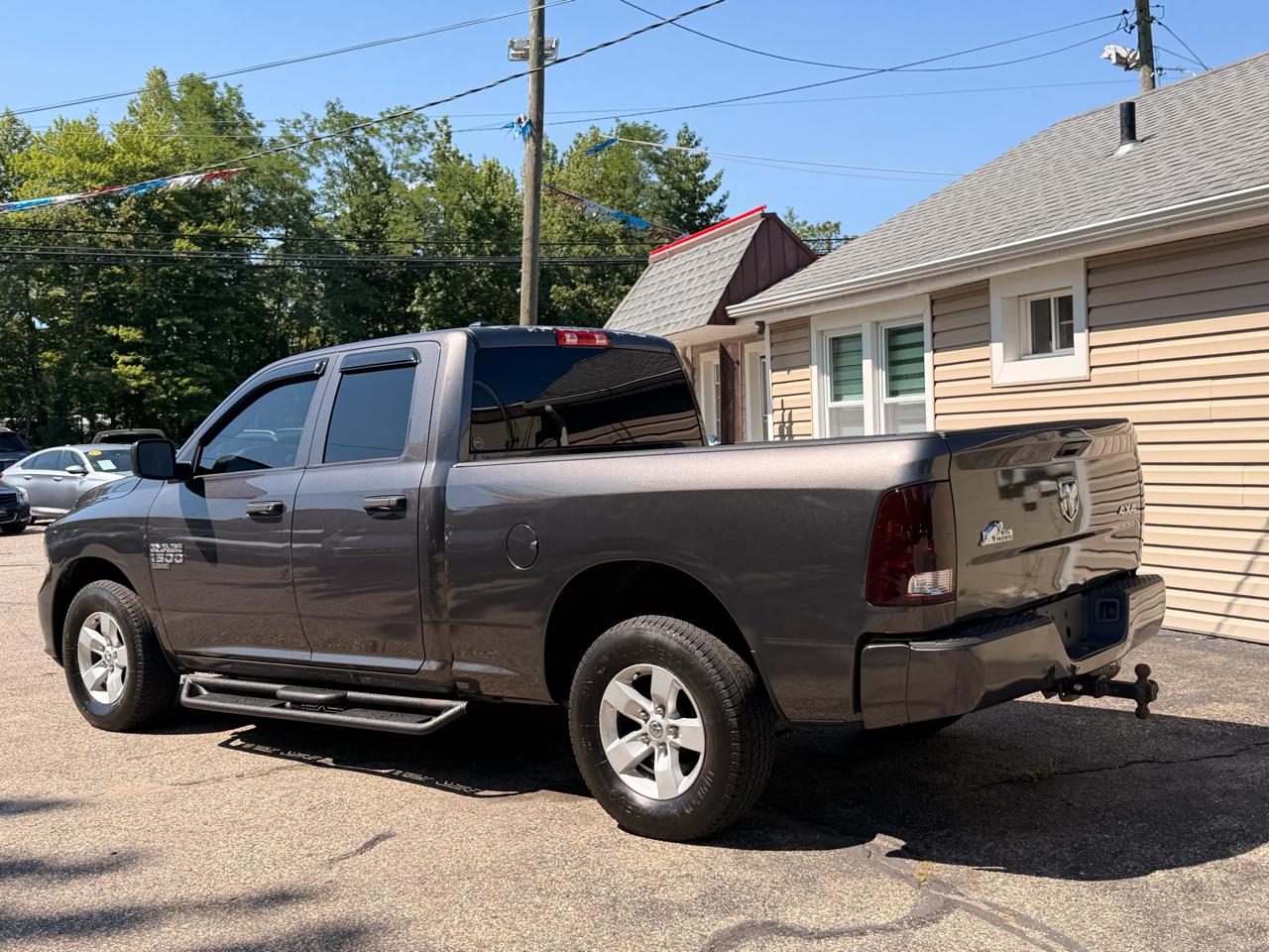 RAM 1500 Classic Express 4x4 Quad Cab 6'4" Box 2019