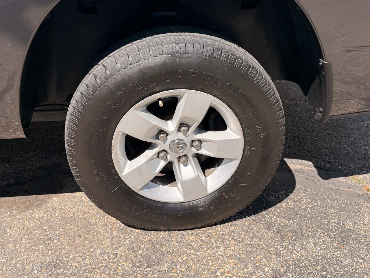 RAM 1500 Classic Express 4x4 Quad Cab 6'4" Box 2019