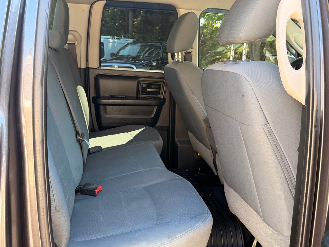 RAM 1500 Classic Express 4x4 Quad Cab 6'4" Box 2019