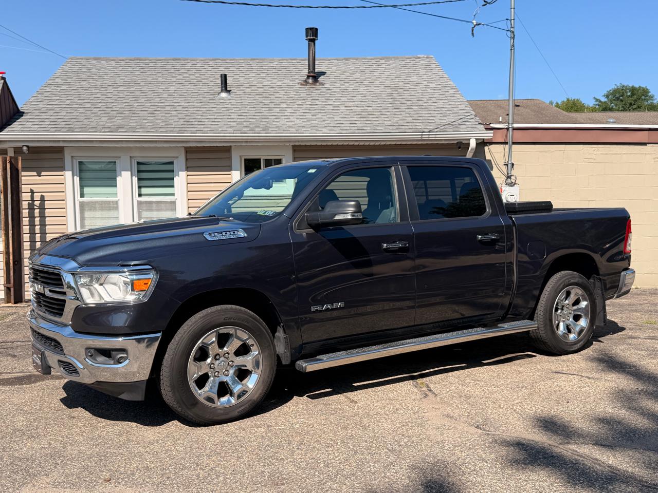 RAM 1500 Big Horn/Lone Star 4x4 Crew Cab 5'7" Box 2019
