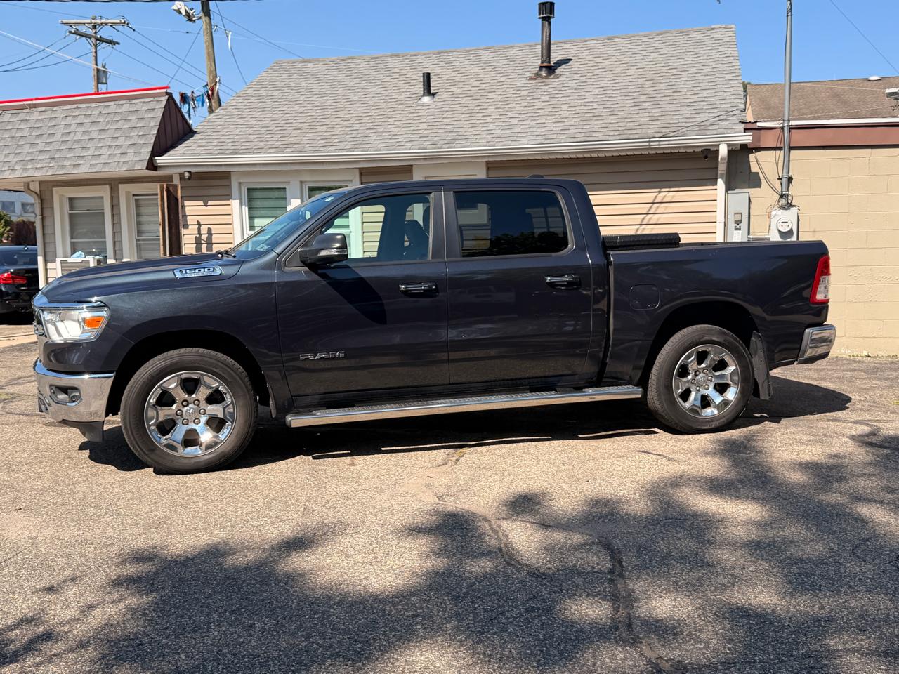 RAM 1500 Big Horn/Lone Star 4x4 Crew Cab 5'7" Box 2019