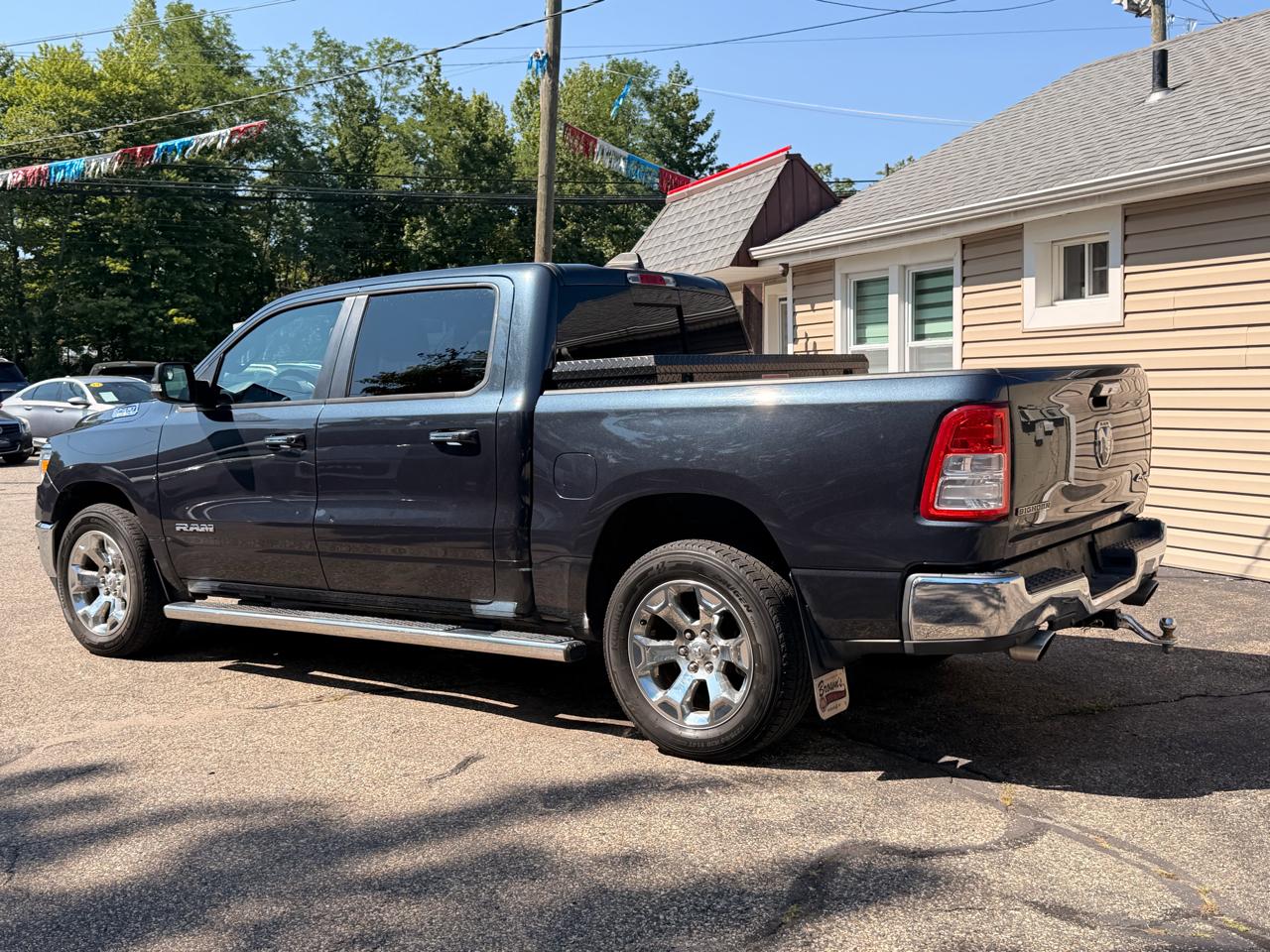 RAM 1500 Big Horn/Lone Star 4x4 Crew Cab 5'7" Box 2019
