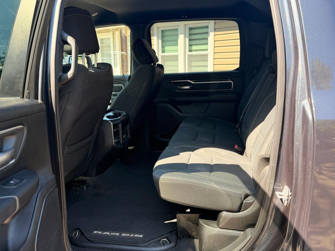 RAM 1500 Big Horn/Lone Star 4x4 Crew Cab 5'7" Box 2019
