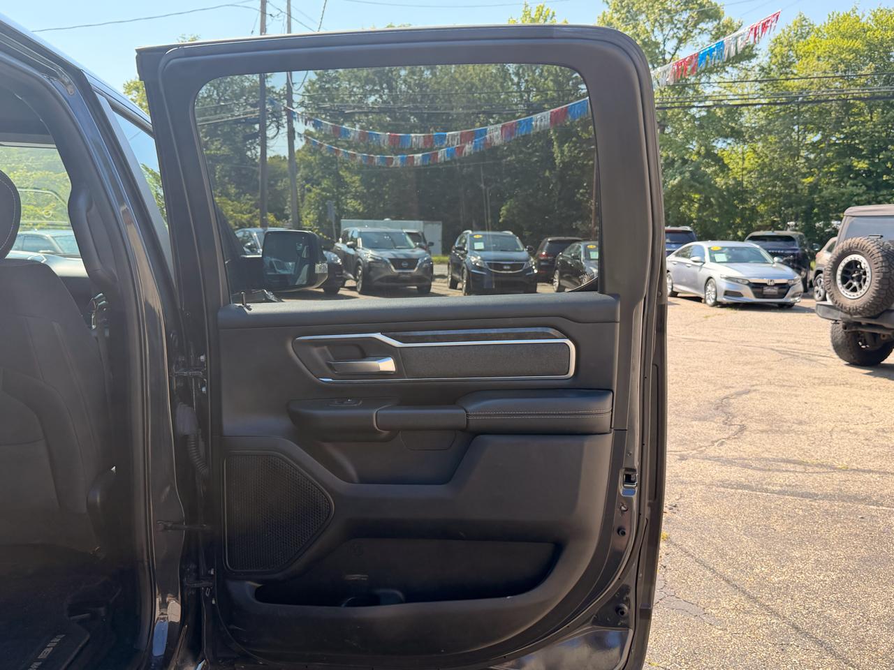 RAM 1500 Big Horn/Lone Star 4x4 Crew Cab 5'7" Box 2019