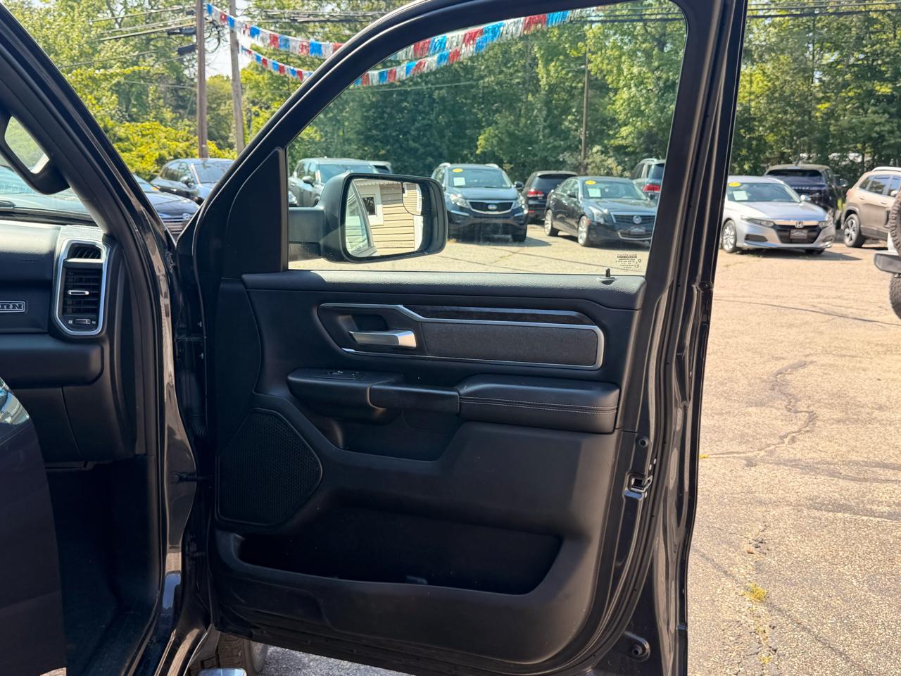 RAM 1500 Big Horn/Lone Star 4x4 Crew Cab 5'7" Box 2019