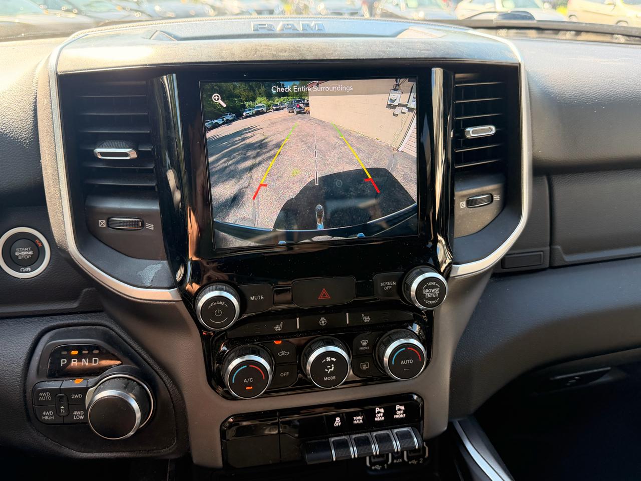 RAM 1500 Big Horn/Lone Star 4x4 Crew Cab 5'7" Box 2019