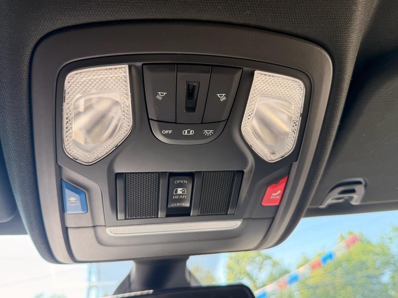 RAM 1500 Big Horn/Lone Star 4x4 Crew Cab 5'7" Box 2019