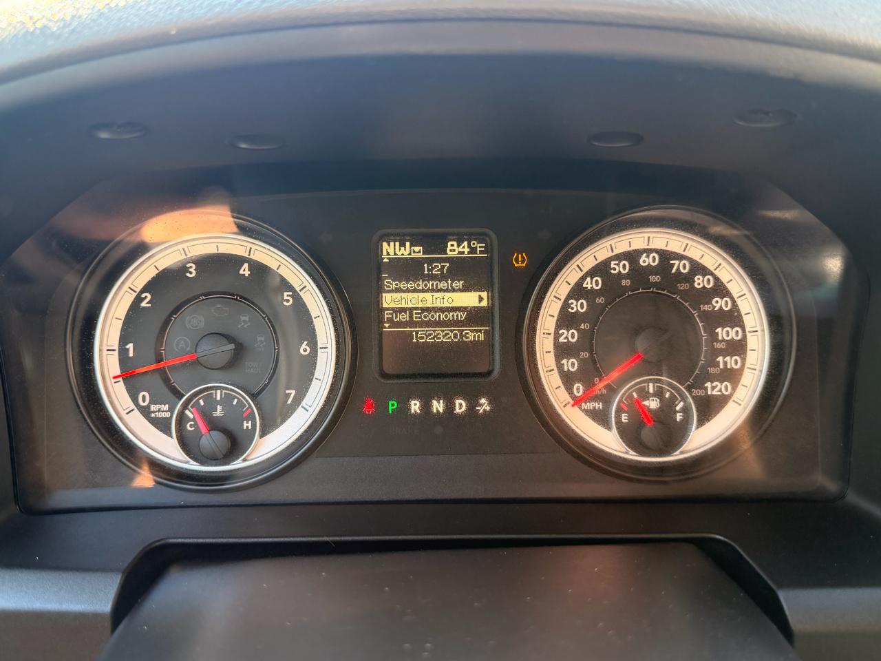 RAM 1500 4WD Crew Cab 149" Big Horn 2014