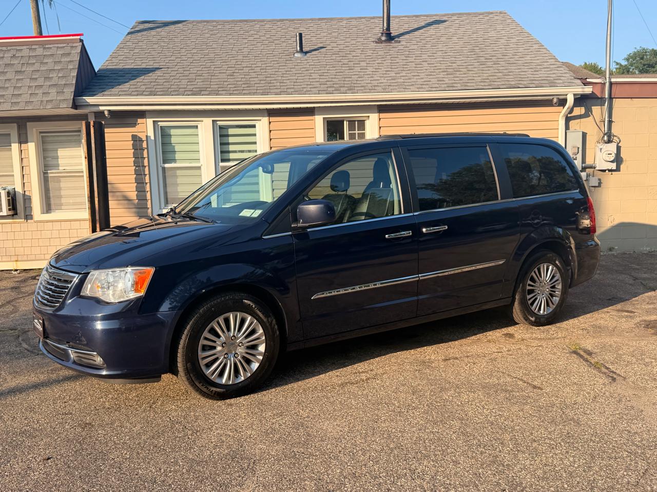 Chrysler Town & Country 4dr Wgn Touring 2015