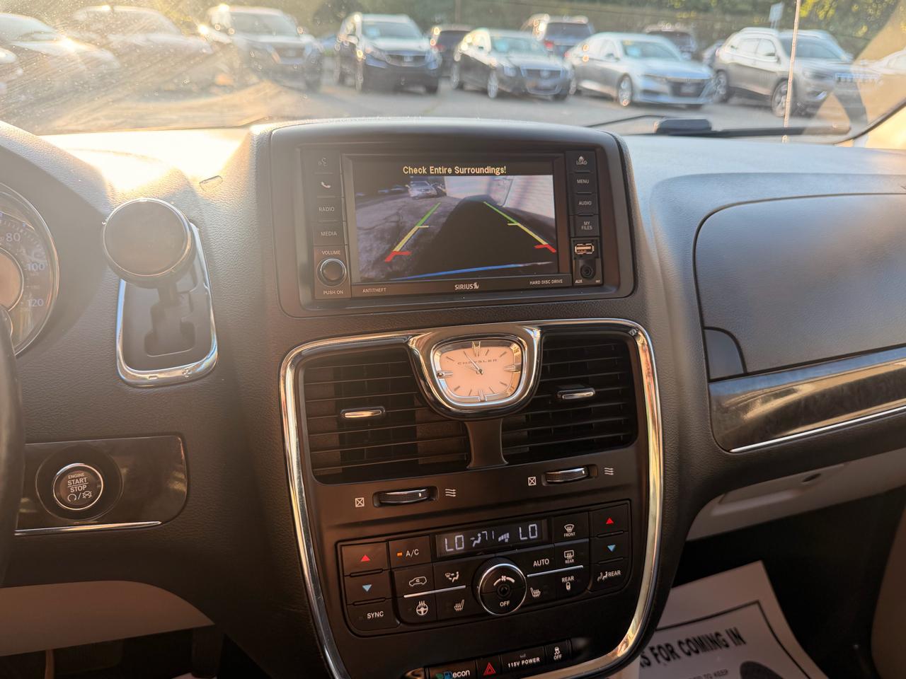 Chrysler Town & Country 4dr Wgn Touring 2015