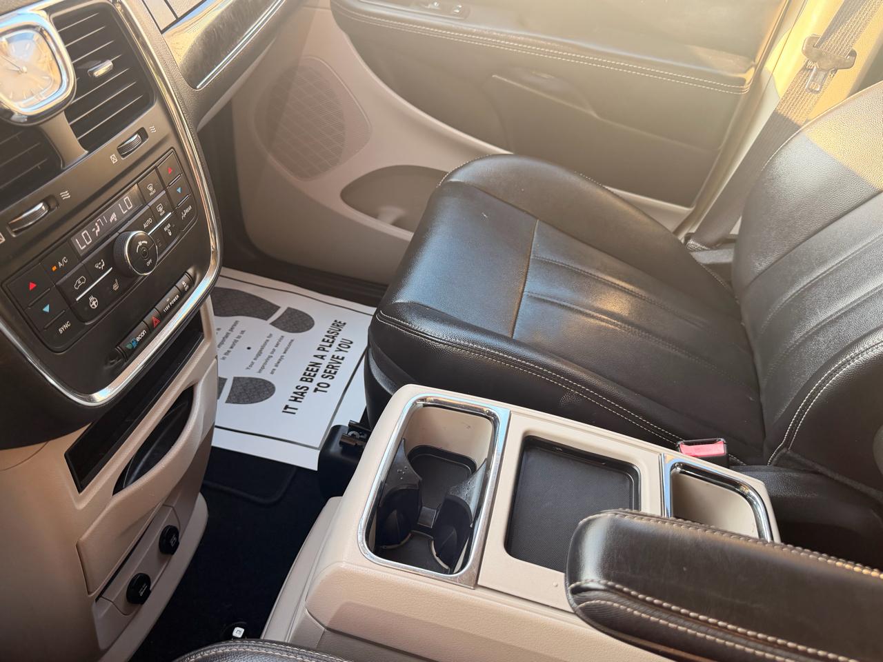 Chrysler Town & Country 4dr Wgn Touring 2015