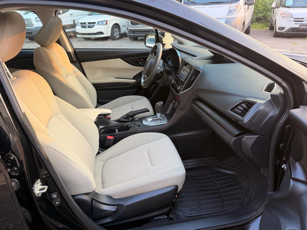 Subaru Impreza Premium 5-door CVT 2020