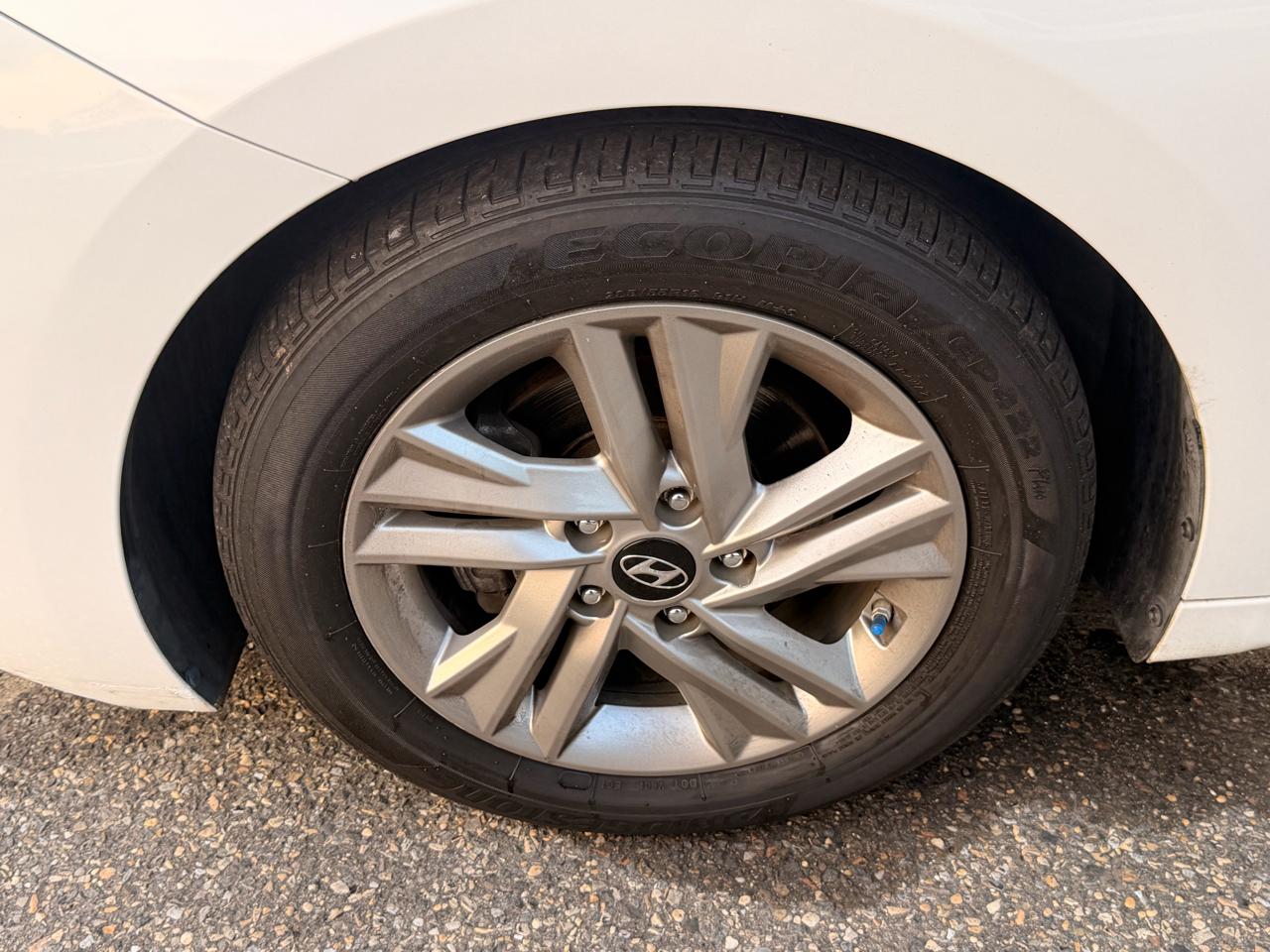 Hyundai Elantra SEL Auto 2019