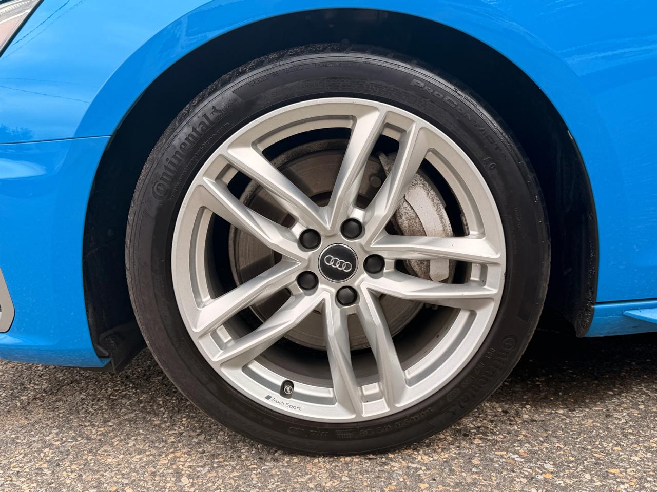 Audi A4 Sedan Premium Plus 45 TFSI quattro 2020