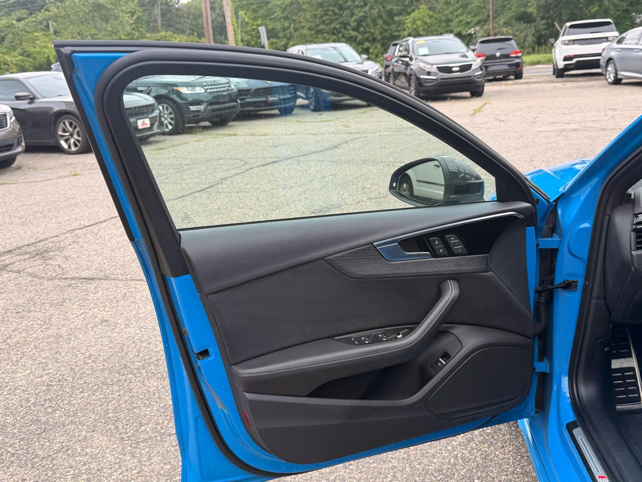 Audi A4 Sedan Premium Plus 45 TFSI quattro 2020
