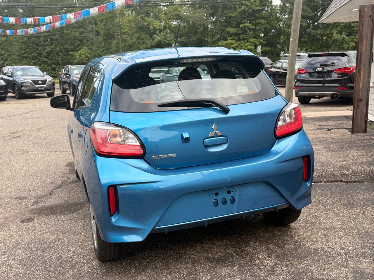Mitsubishi Mirage ES CVT 2024