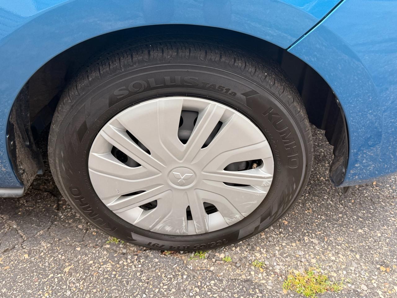 Mitsubishi Mirage ES CVT 2024