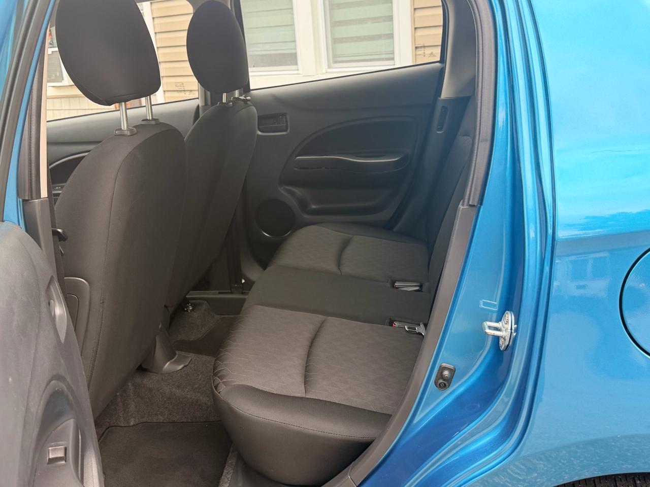 Mitsubishi Mirage ES CVT 2024