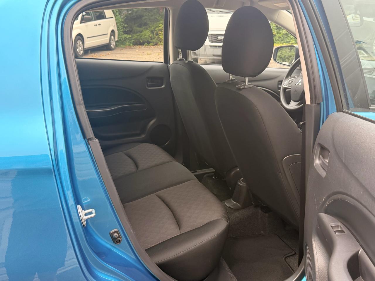 Mitsubishi Mirage ES CVT 2024