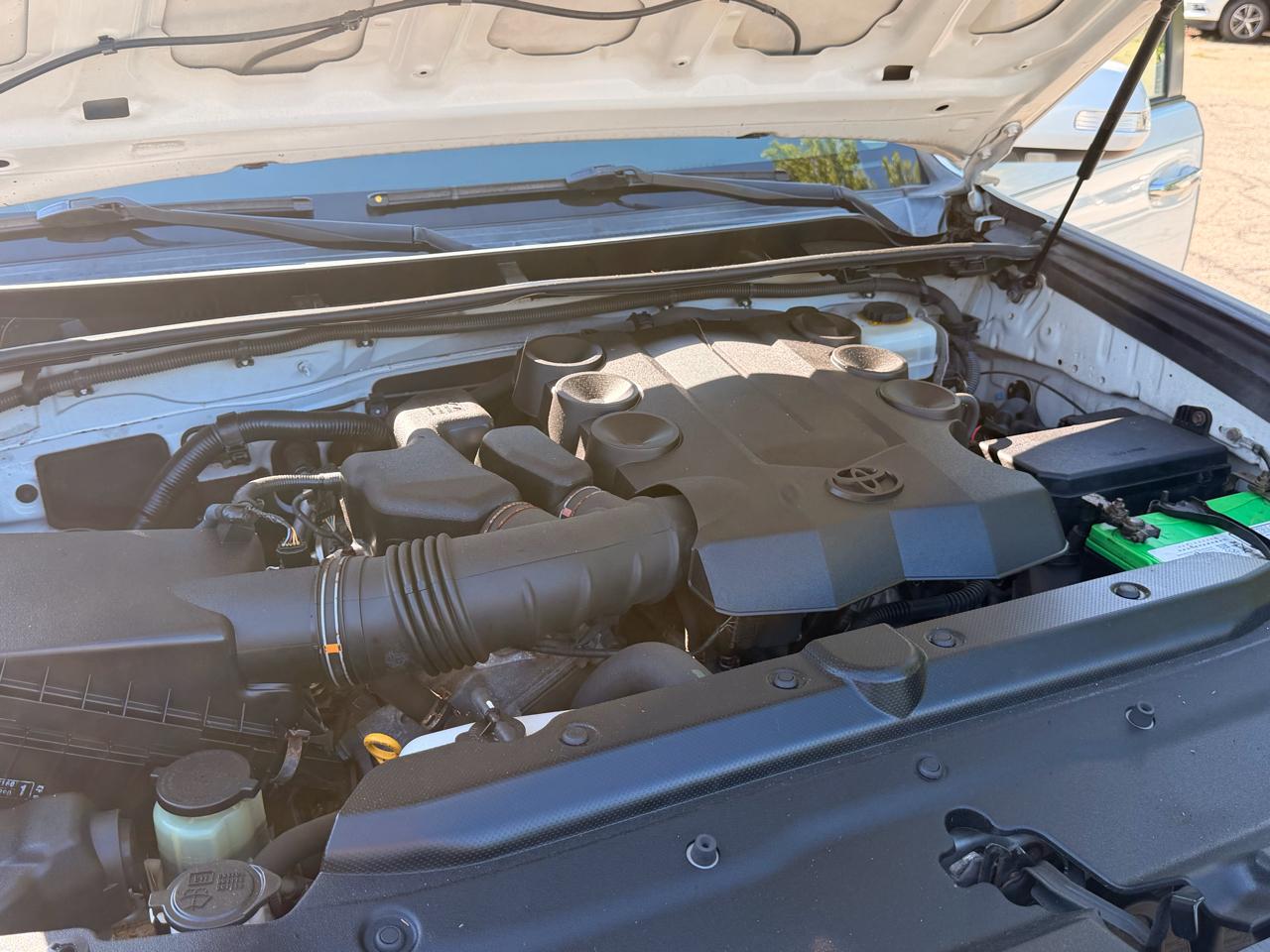 Toyota 4Runner 4WD 4dr V6 Limited (Natl) 2013