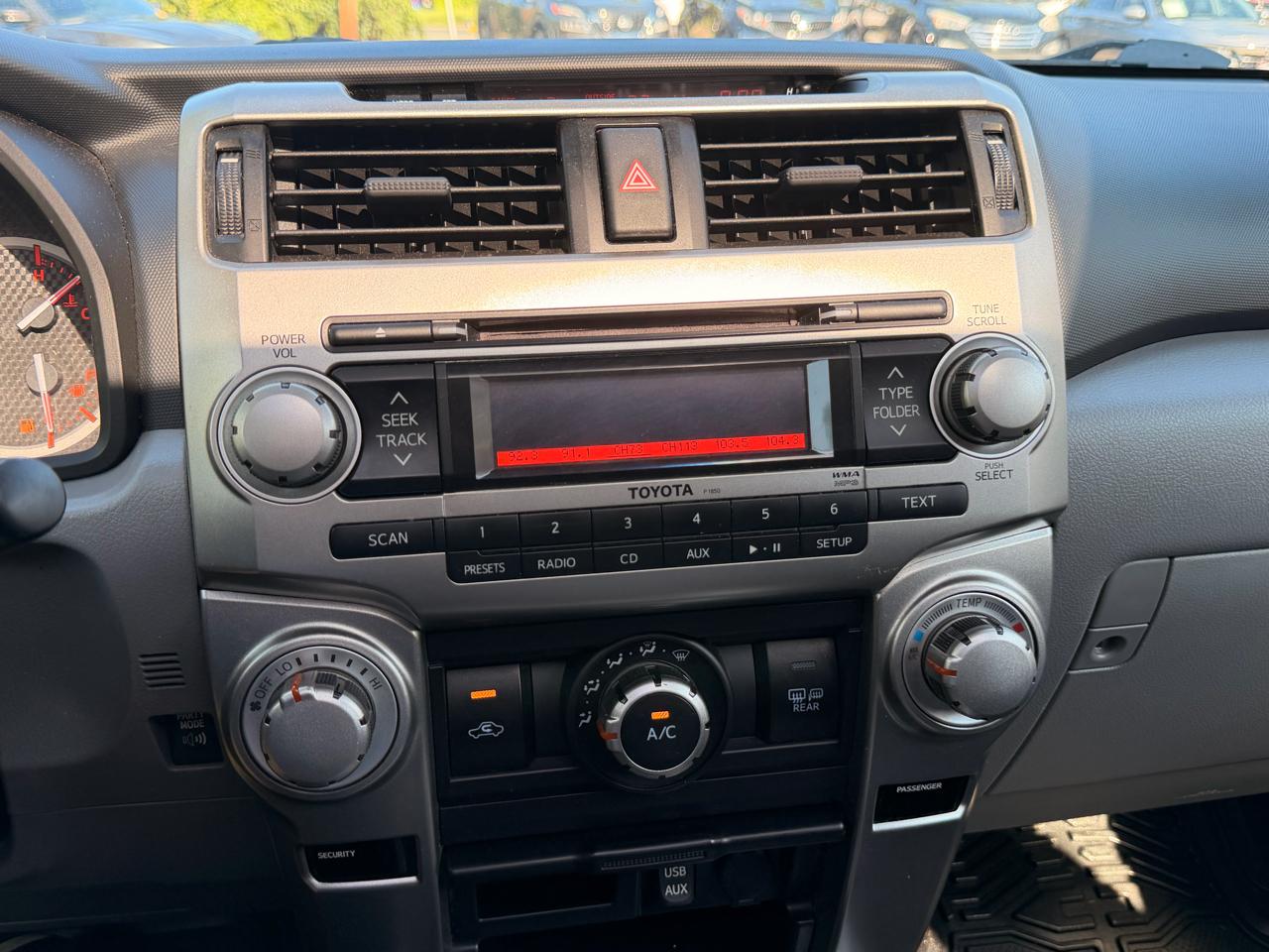 Toyota 4Runner 4WD 4dr V6 Limited (Natl) 2013