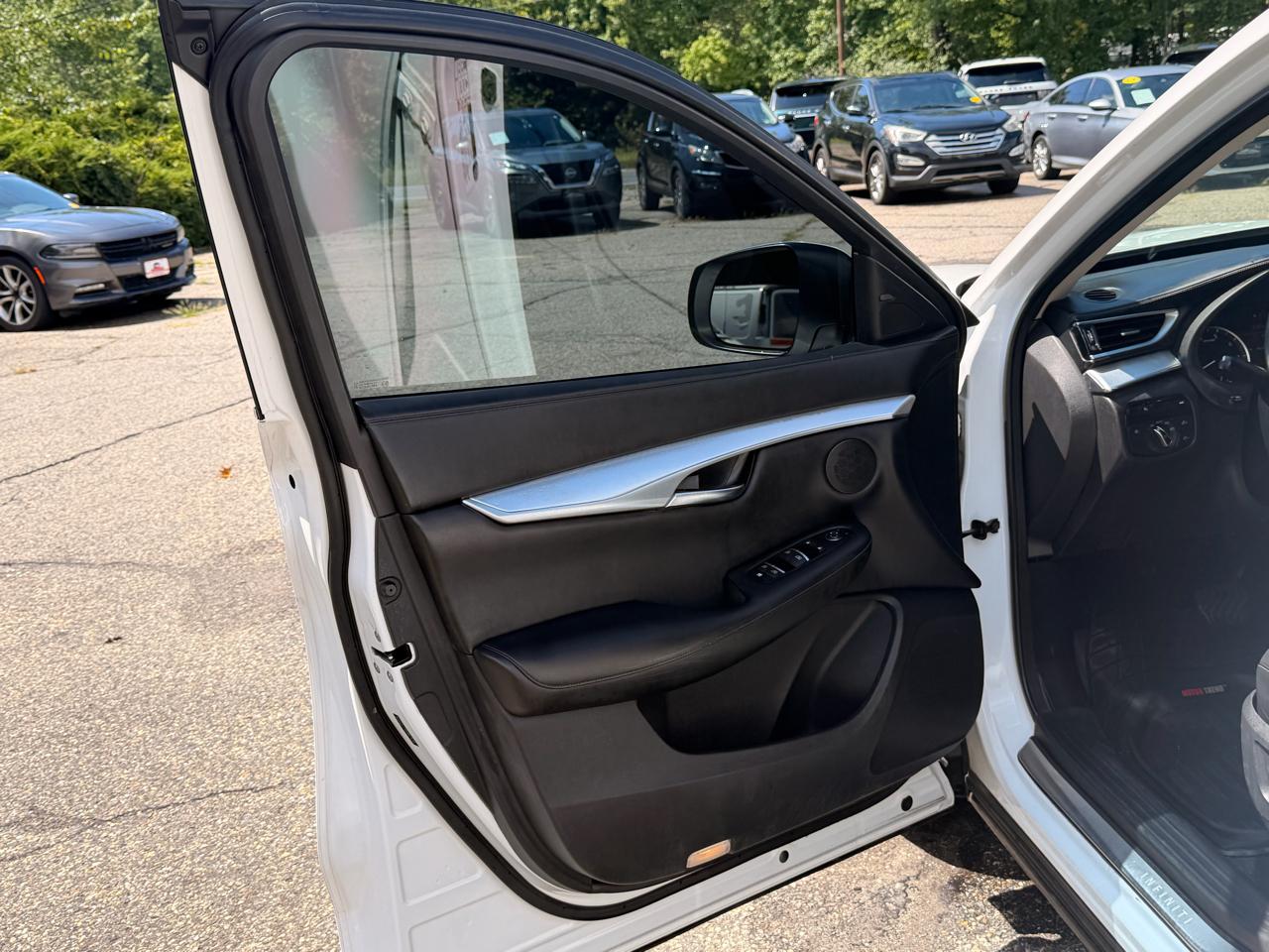 Infiniti QX50 LUXE AWD 2020