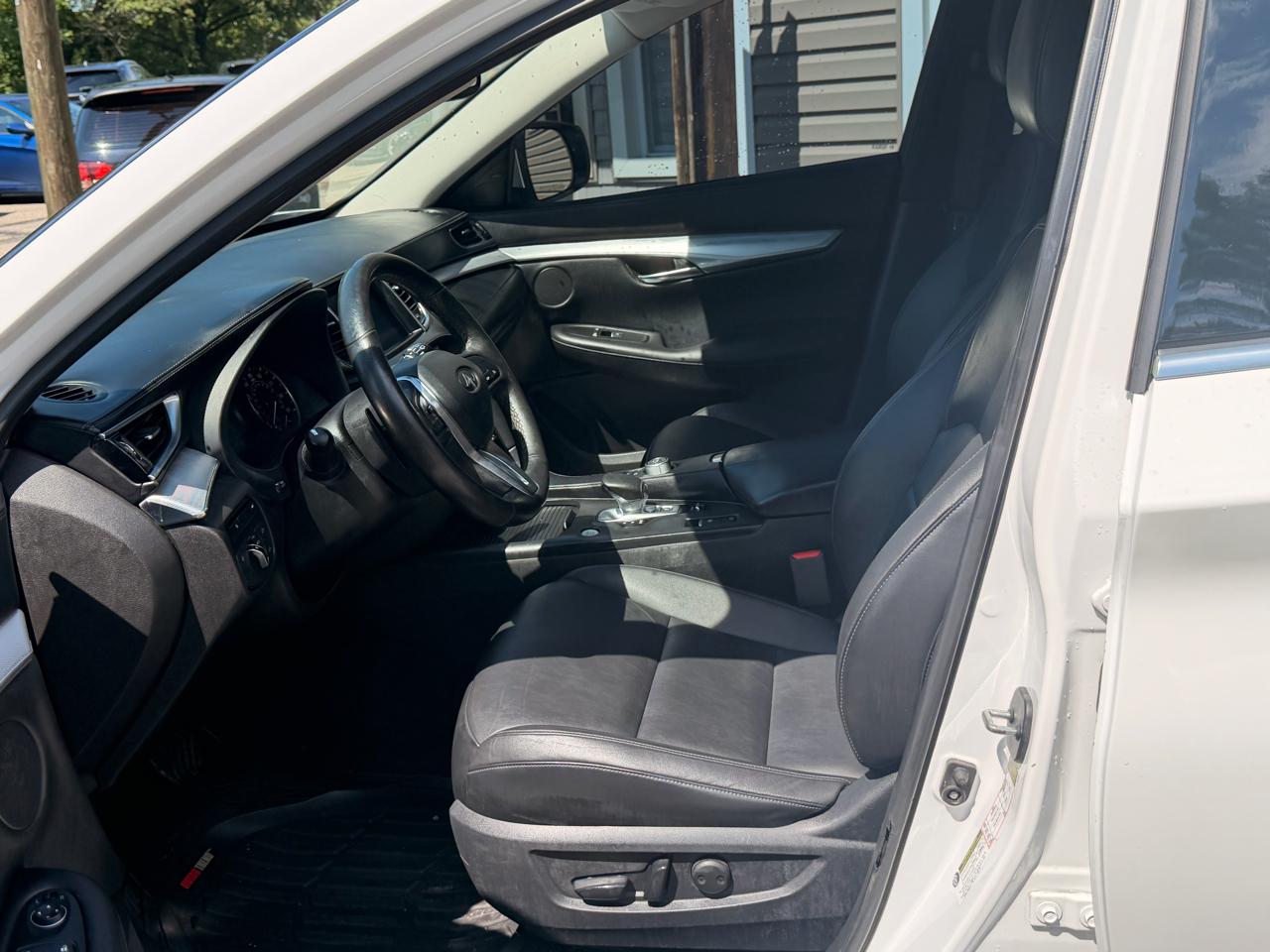 Infiniti QX50 LUXE AWD 2020