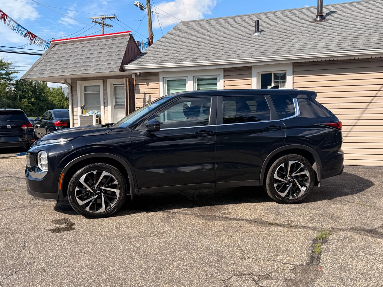 Mitsubishi Outlander ES S-AWC 2022