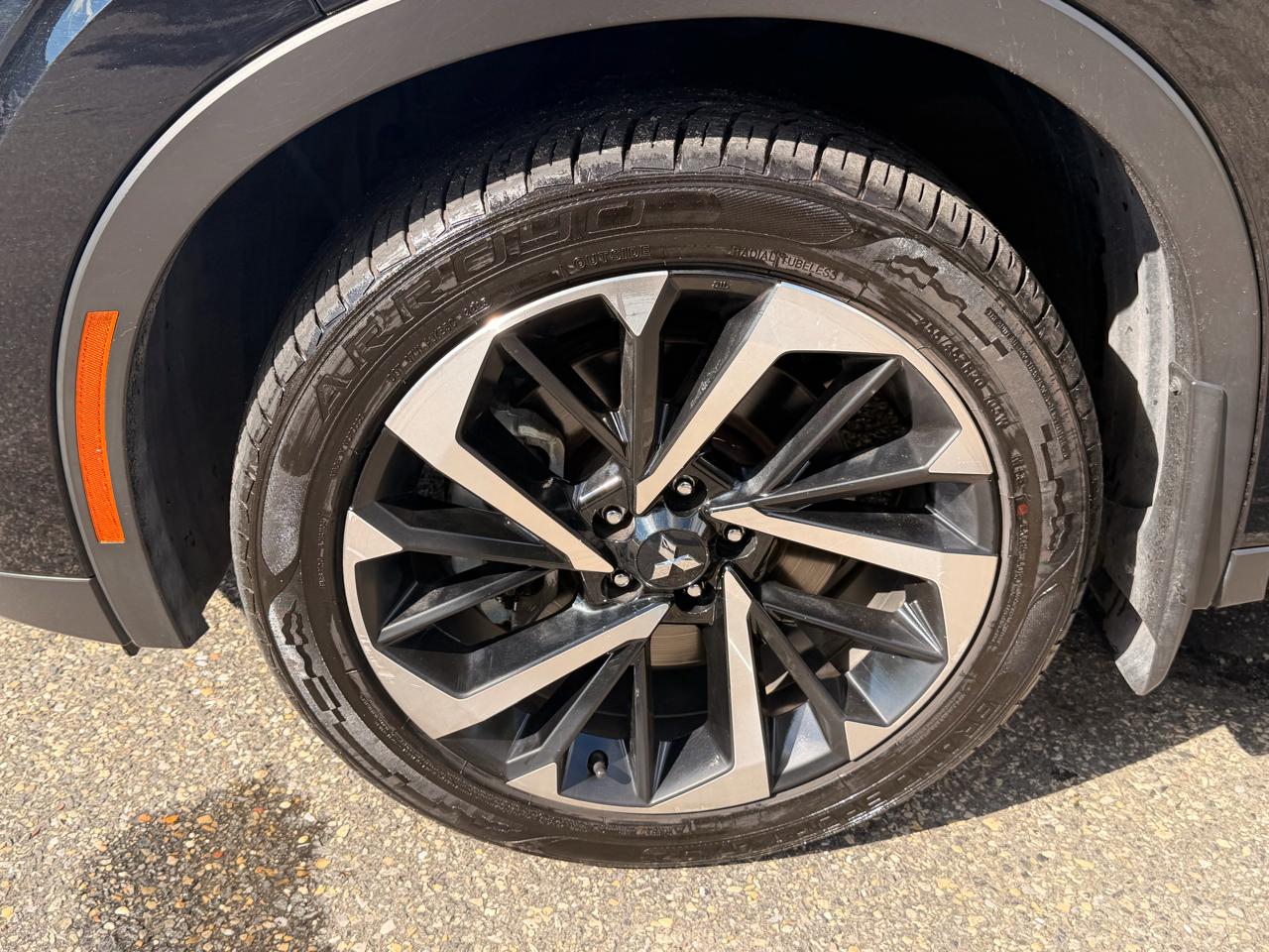 Mitsubishi Outlander ES S-AWC 2022