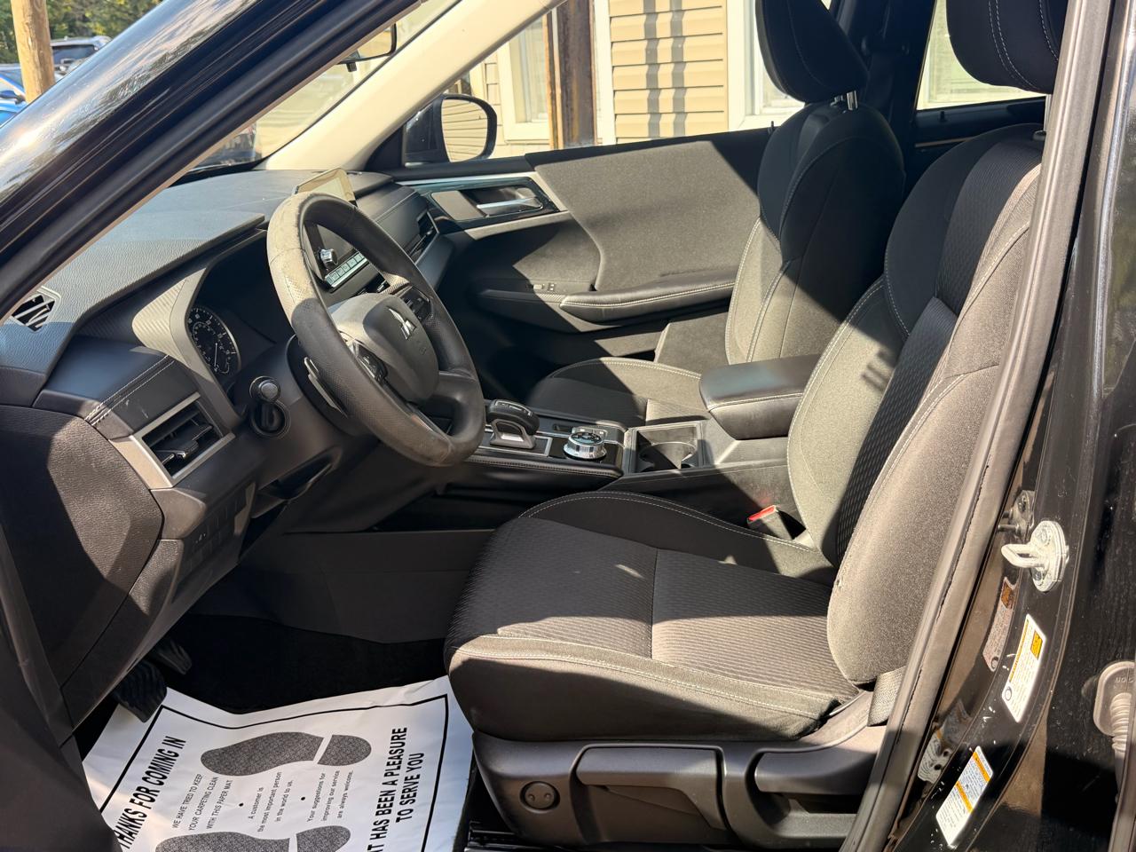 Mitsubishi Outlander ES S-AWC 2022