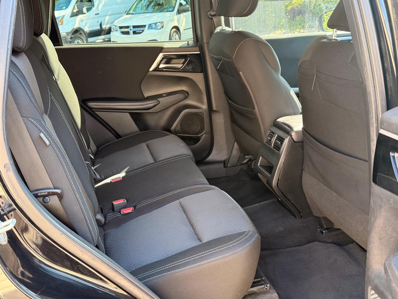 Mitsubishi Outlander ES S-AWC 2022