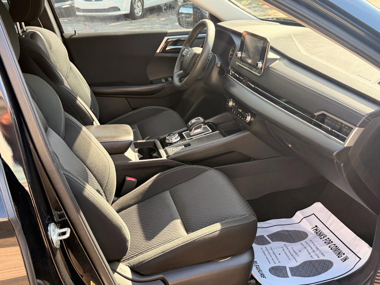 Mitsubishi Outlander ES S-AWC 2022