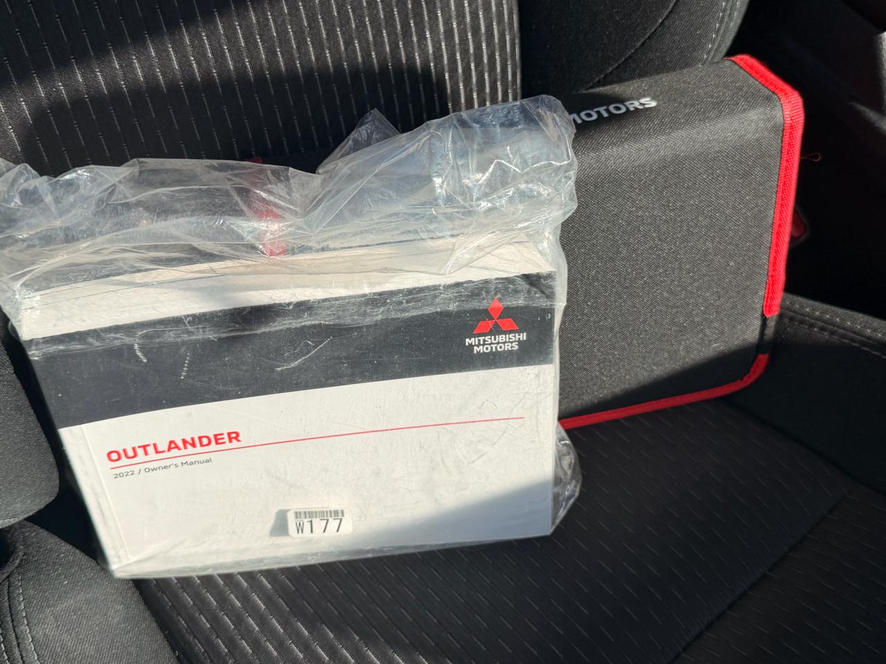 Mitsubishi Outlander ES S-AWC 2022